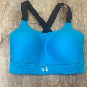 Under Armour sports bra 32DD